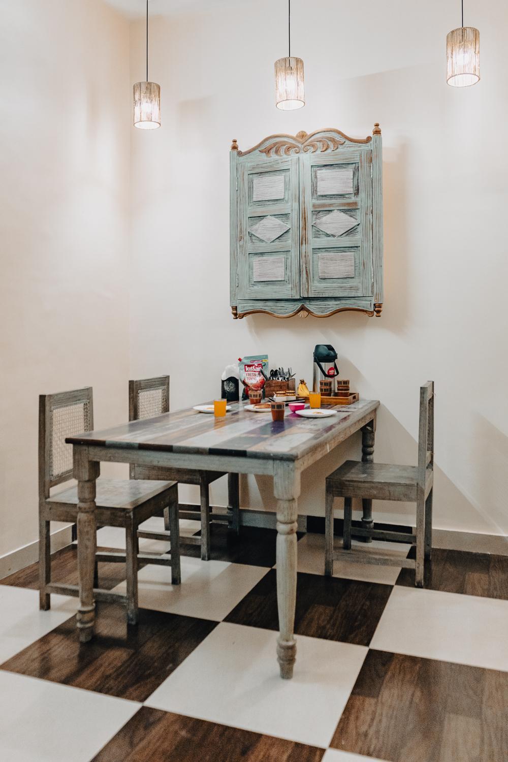 ซาฟาร์นามา พาราณสี Bed & Breakfast ภายนอก รูปภาพ