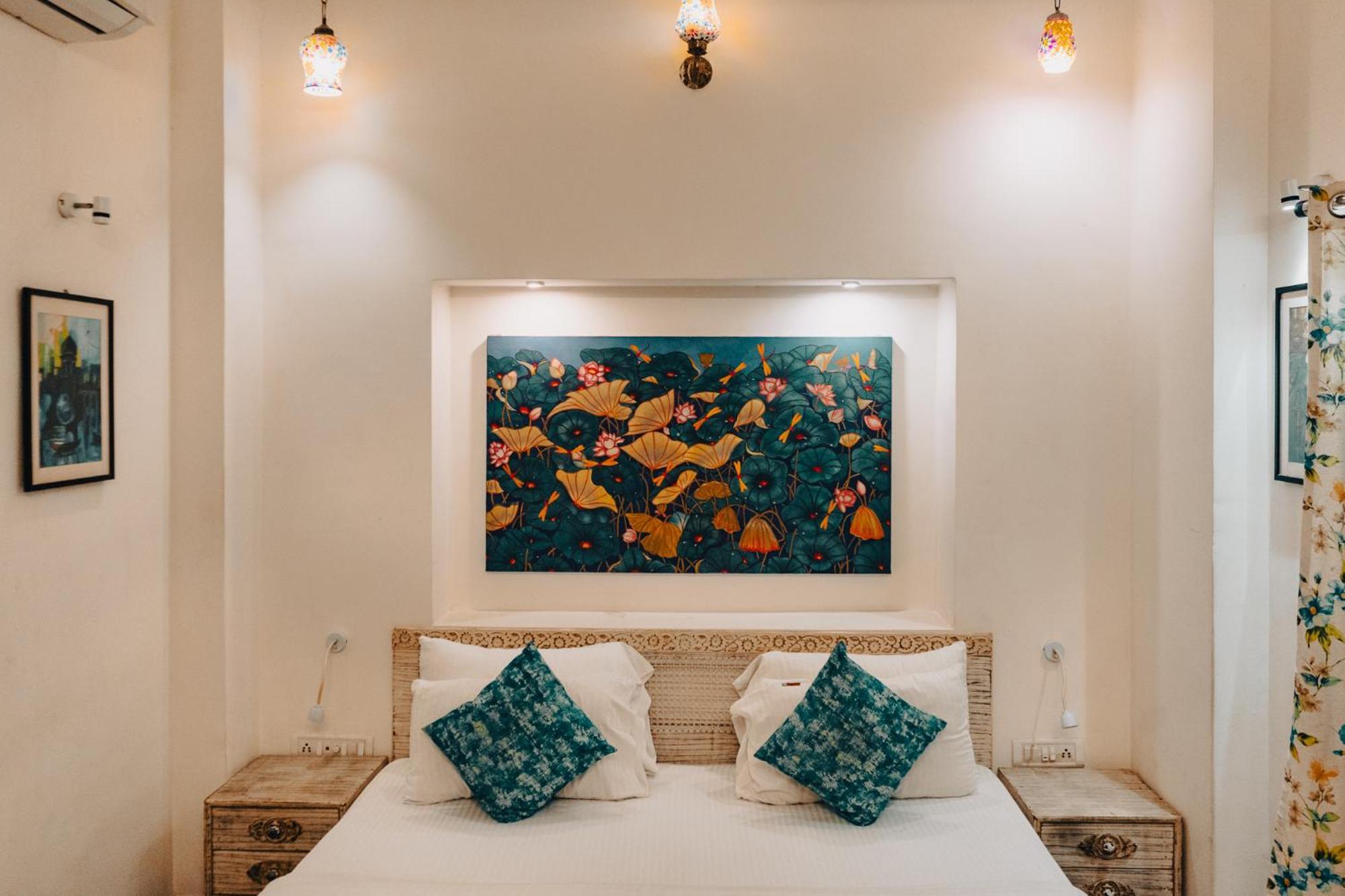 ซาฟาร์นามา พาราณสี Bed & Breakfast ภายนอก รูปภาพ