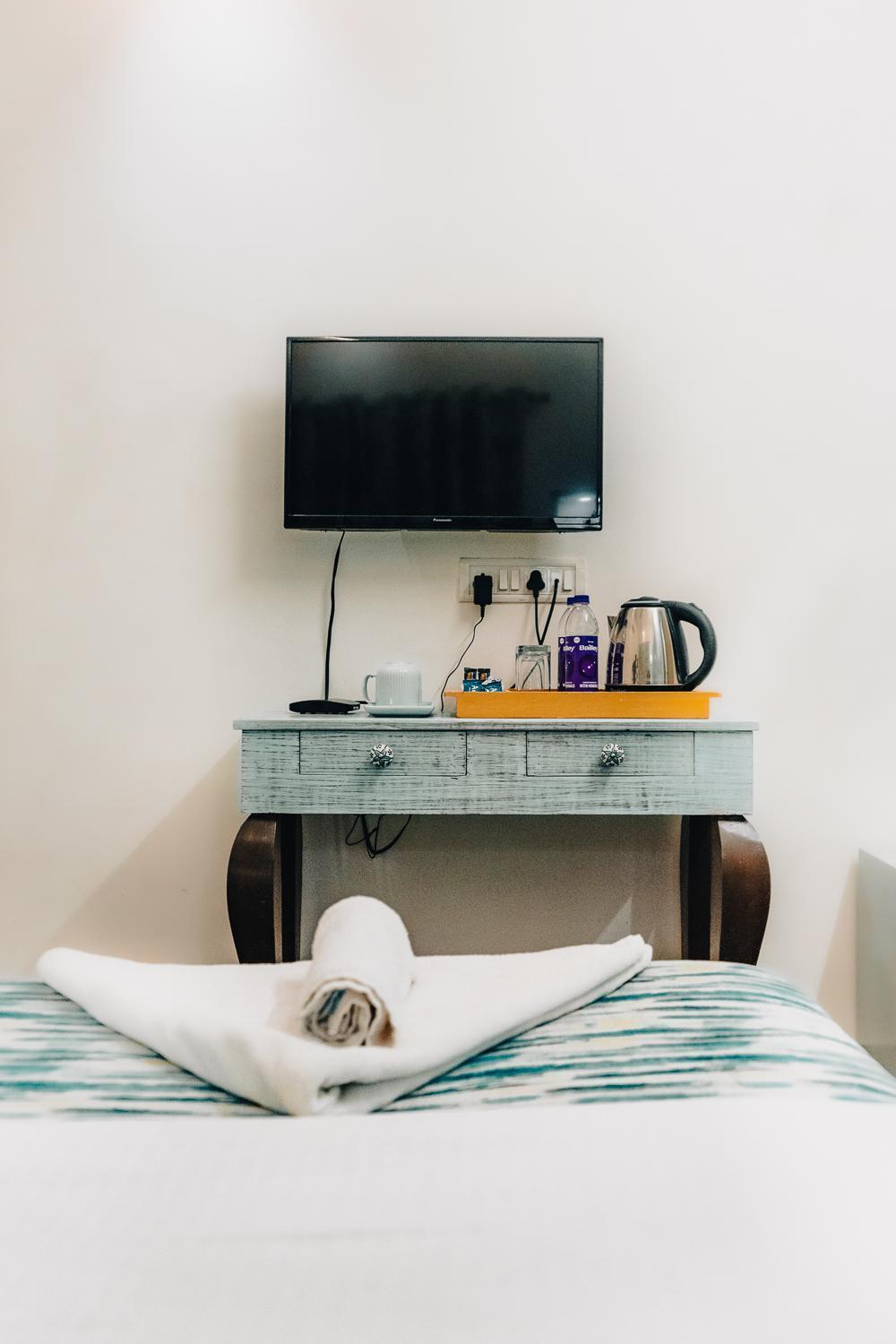 ซาฟาร์นามา พาราณสี Bed & Breakfast ภายนอก รูปภาพ